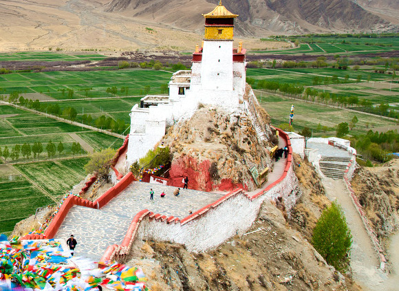 Lhokha Travel Guide